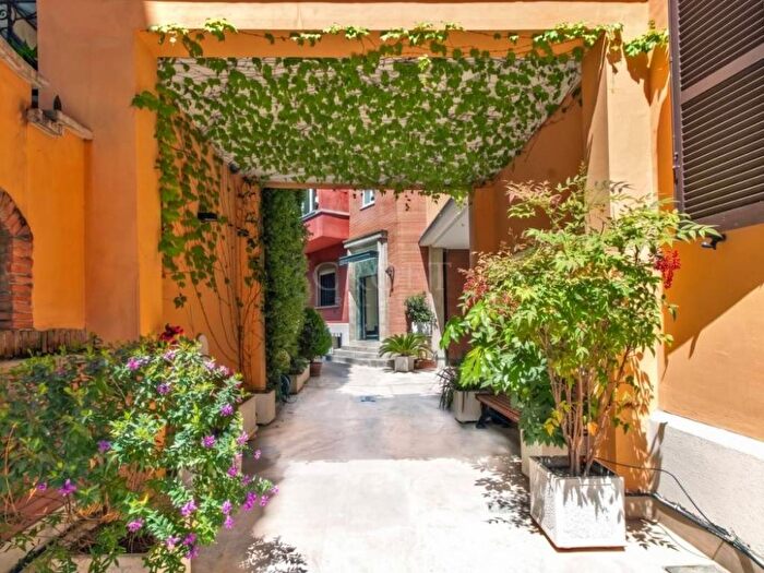 Casa monolocale in affitto in Colle Oppio, Roma