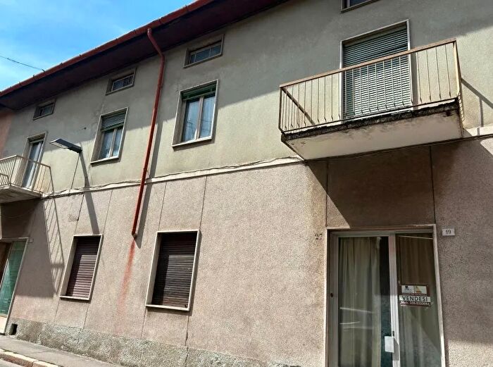 Appartamento con 5 locali in vendita in Via Giacomo Matteotti Vedano Olona Va Italia, Vedano Olona
