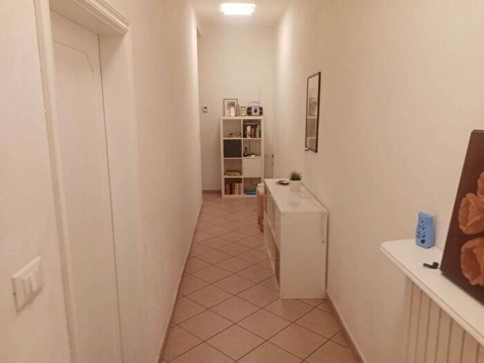 Appartamento trilocale in affitto in Via Giovanni Francesco Barbieri, Bolognina, Bologna