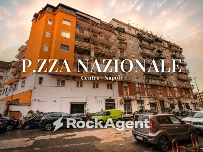 Appartamento con 5 locali in vendita in Via Generale Francesco Pignatelli bis, Napoli