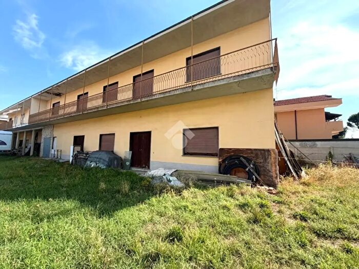 Casa bilocale in vendita in Via Tiziano Vecellio, Varedo
