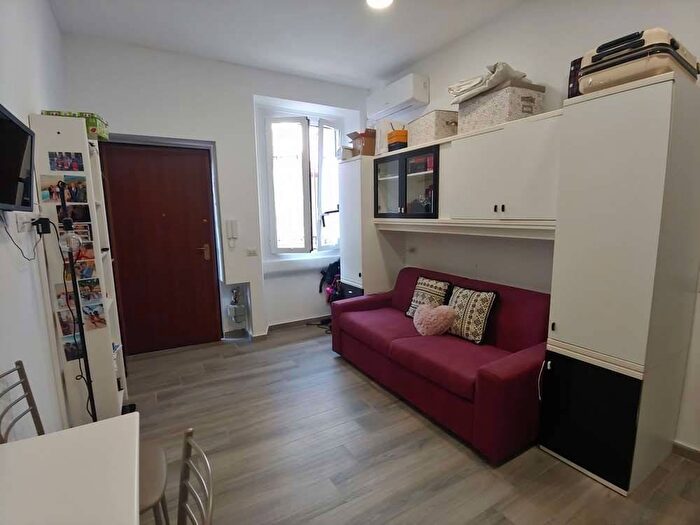 Appartamento monolocale in affitto in Via Degli Scipioni, Morgagni, Milano
