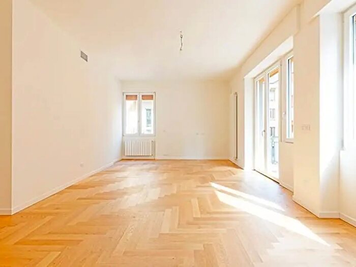 Appartamento trilocale in affitto in Via Locatelli, Bergamo