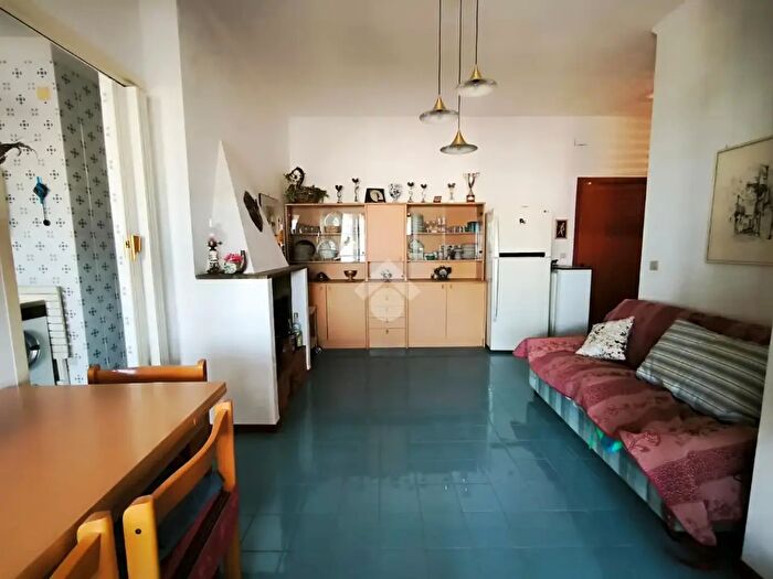 Appartamento trilocale in vendita in Parco Atlantide, Bari