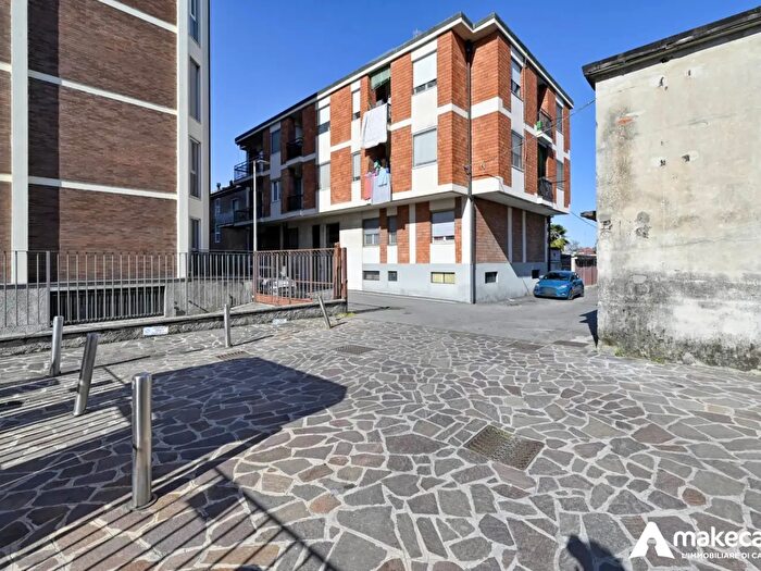 Appartamento bilocale in vendita in Via Cordoni, Melegnano