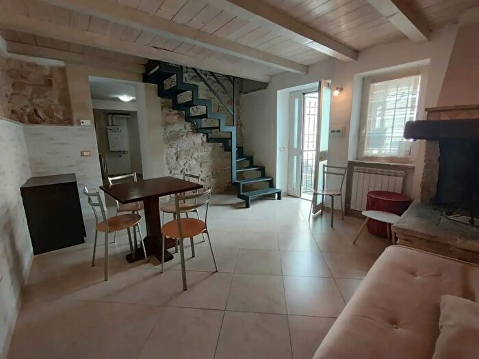 Casa bilocale in affitto in Via della Montagna Pianola, L'Aquila