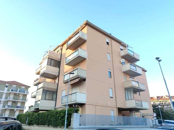 Casa trilocale in affitto in Via Galileo Galilei, Centro, Ortona
