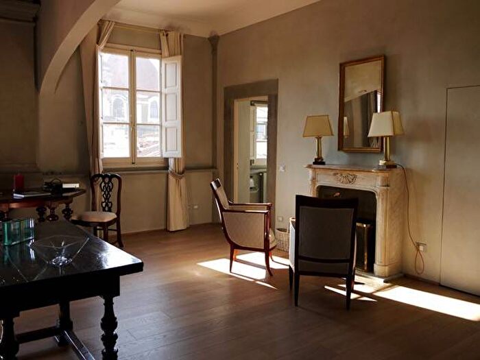 Casa quadrilocale in affitto in Via dei Ginori, Duomo, Firenze