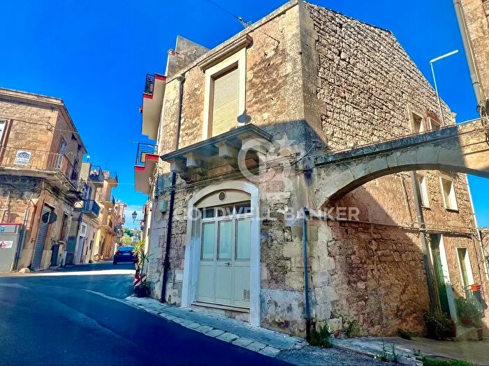 Casa quadrilocale in vendita in Corso Vittorio Emanuele, Modica