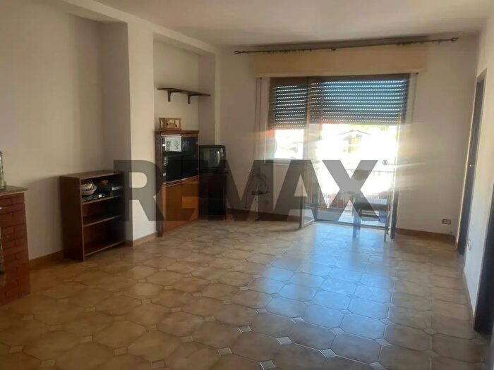 Casa con 6 locali in vendita in Minturno