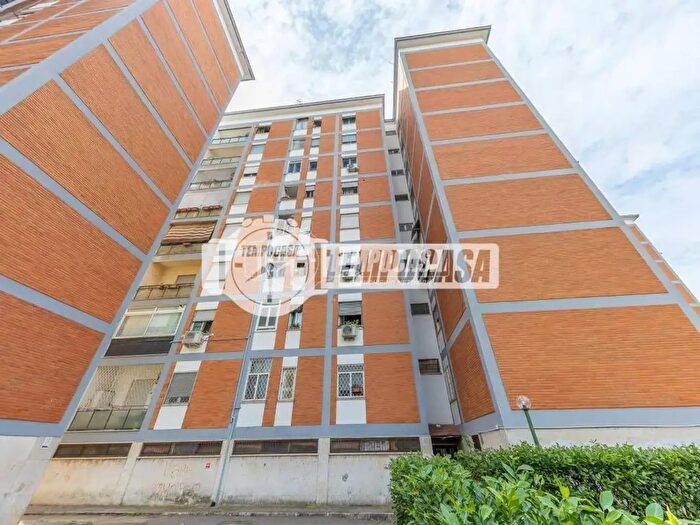 Appartamento trilocale in vendita in Roma