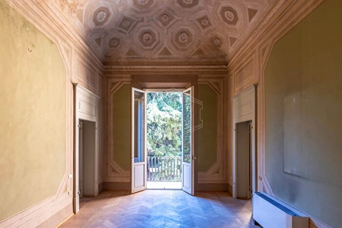 Appartamento bilocale in vendita in Strada Maggiore, Bologna