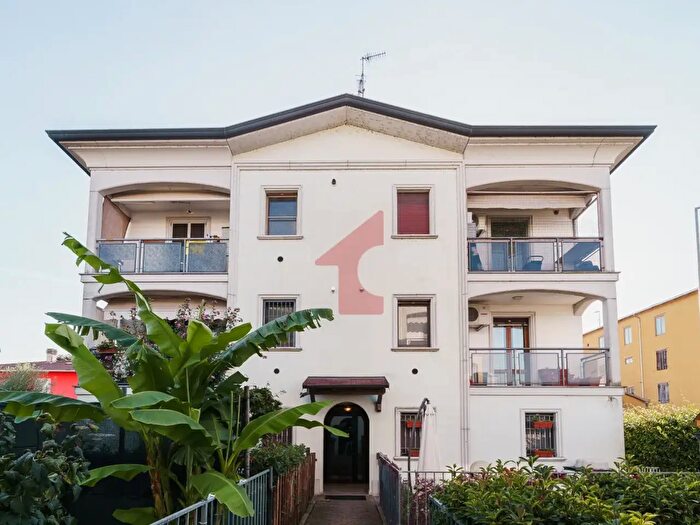 Appartamento quadrilocale in vendita in Via Cattabianchi, Fontanellato