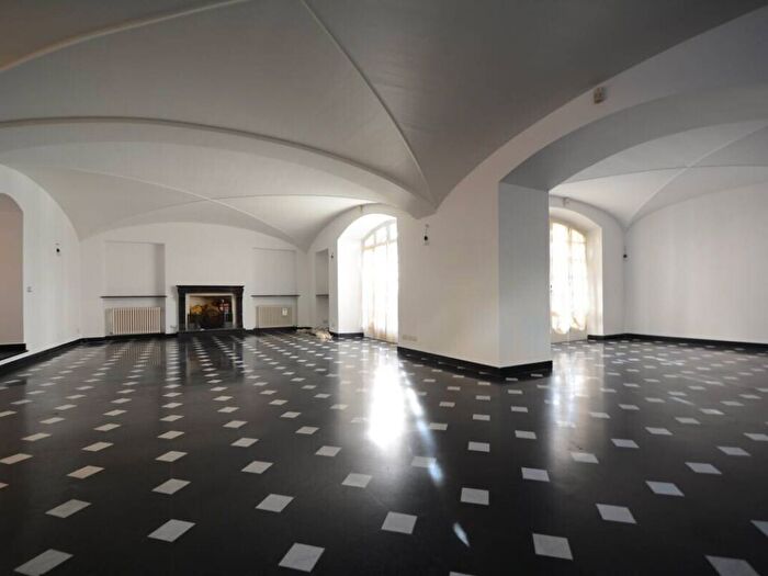 Appartamento con 6 locali in affitto in Via Montallegro, Albaro, Genova