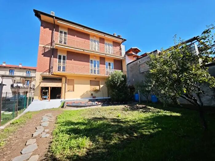 Casa con 6 locali in vendita in Via Torino g, Balangero