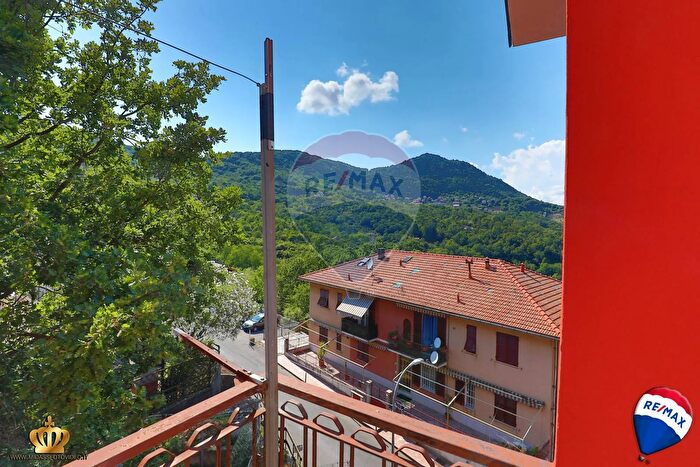 Appartamento con 6 locali in vendita in Via San Lorenzo, Leivi