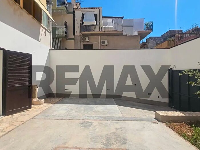 Appartamento con 5 locali in affitto in Via Affatigato, Santa Flavia