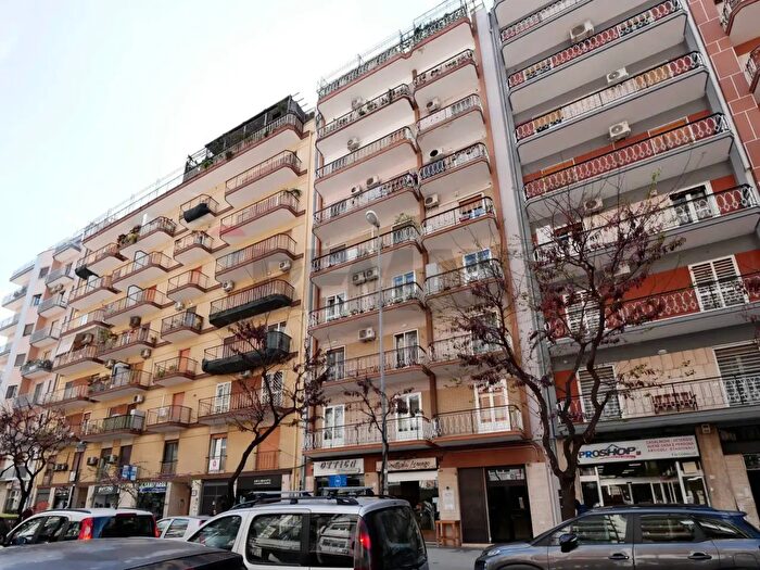 Appartamento trilocale in vendita in Corso Giuseppe Mazzini, Bari