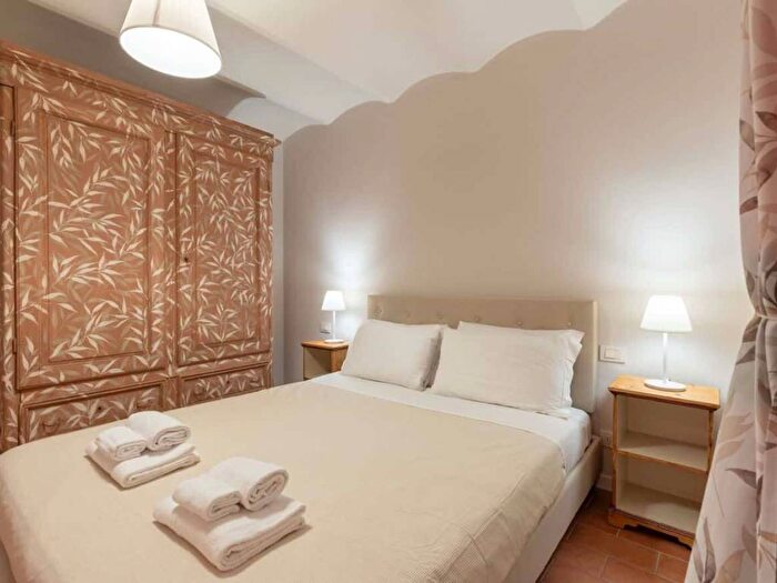 Appartamento trilocale in affitto in Via Giovan Battista Niccolini, DAzeglio, Firenze