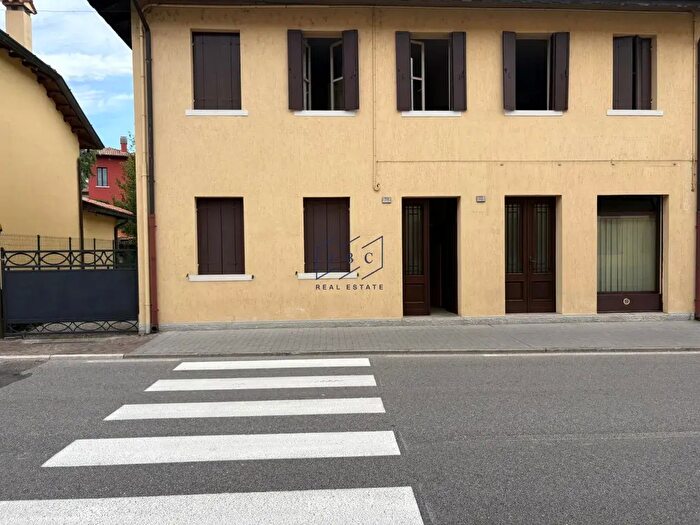 Casa con 5 locali in vendita in Via Roma N, Fossalta Di Portogruaro