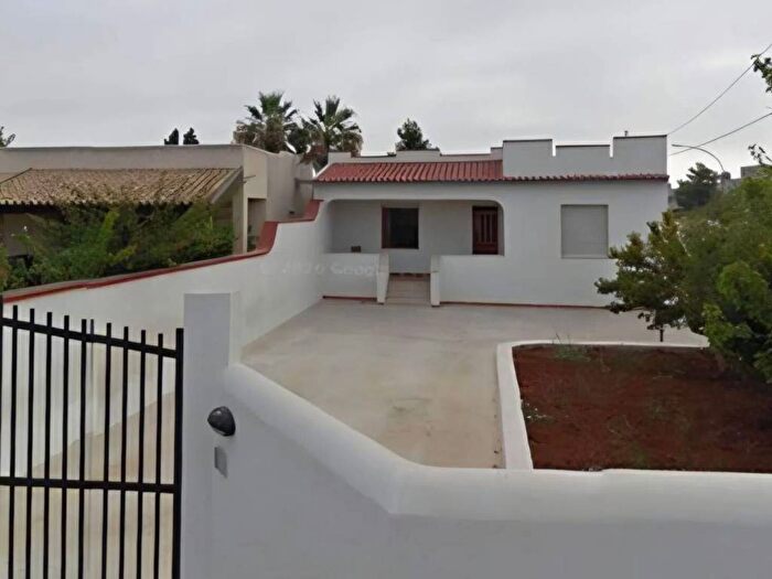 Casa quadrilocale in affitto in Via Degli Sportivi, Tonnarella, Mazara del Vallo