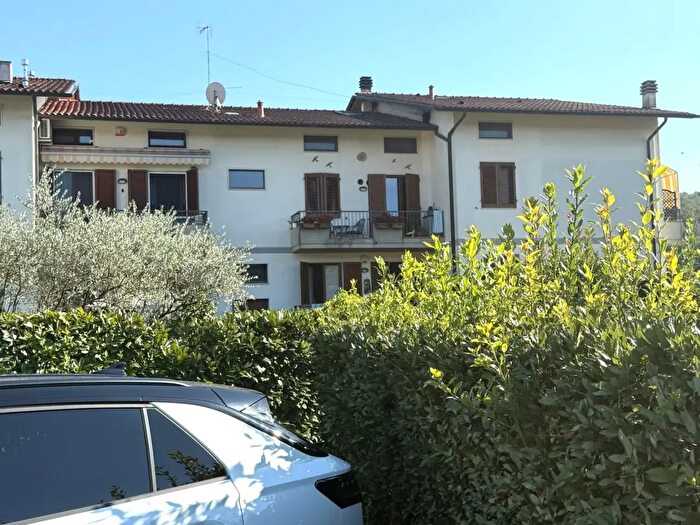 Appartamento con 7 locali in vendita in Ilippo Turati, Aulla