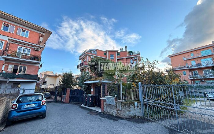Appartamento bilocale in vendita in Via della Palmarola Nuova, Roma