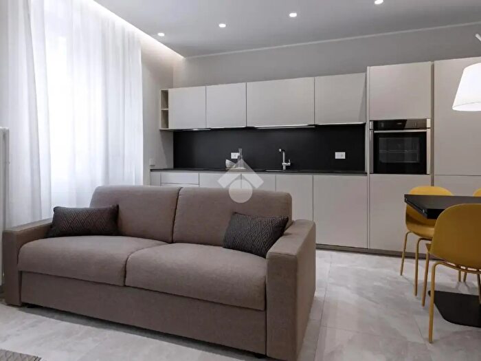 Appartamento bilocale in affitto in Via Correggio, Milano