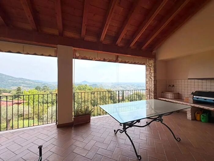 Appartamento trilocale in vendita in Via Montebello, Chiuduno