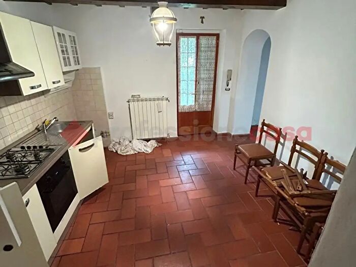 Appartamento trilocale in affitto in Quarrata