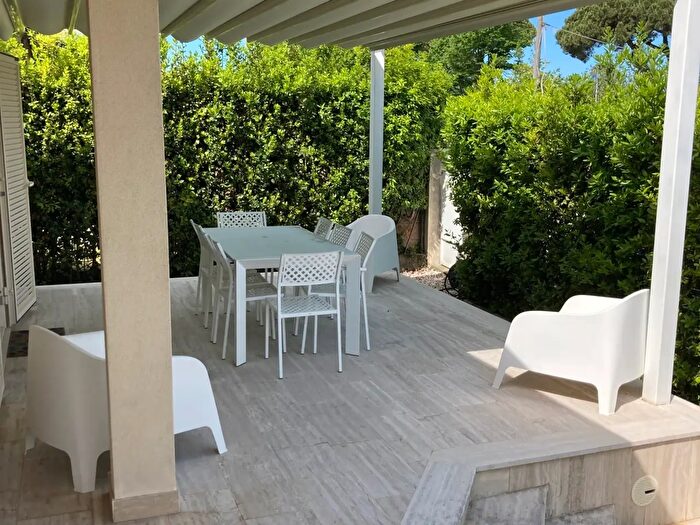 Casa con 5 locali in affitto in Pietrasanta