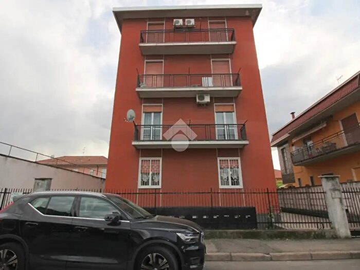 Appartamento bilocale in vendita in Via Aspromonte, Rho