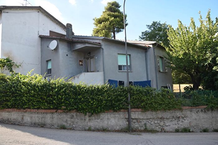 Casa in vendita in Novafeltria Rn, Novafeltria