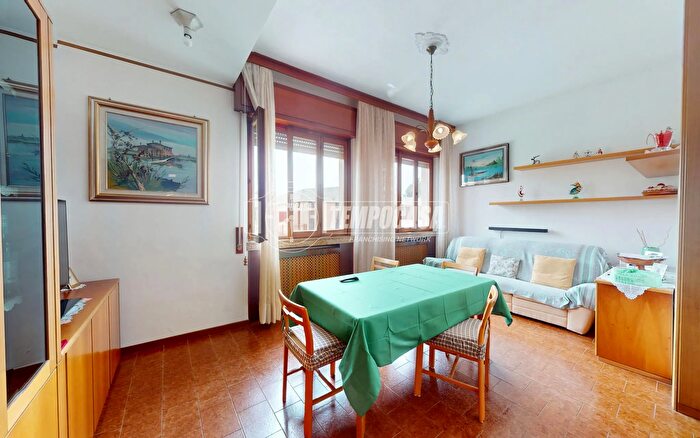 Appartamento trilocale in vendita in Via Pelizza da Volpedo, Cinisello Balsamo