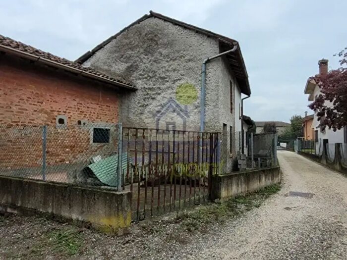 Casa trilocale in vendita in Via Montegrappa E, Corte de' Cortesi con Cignone