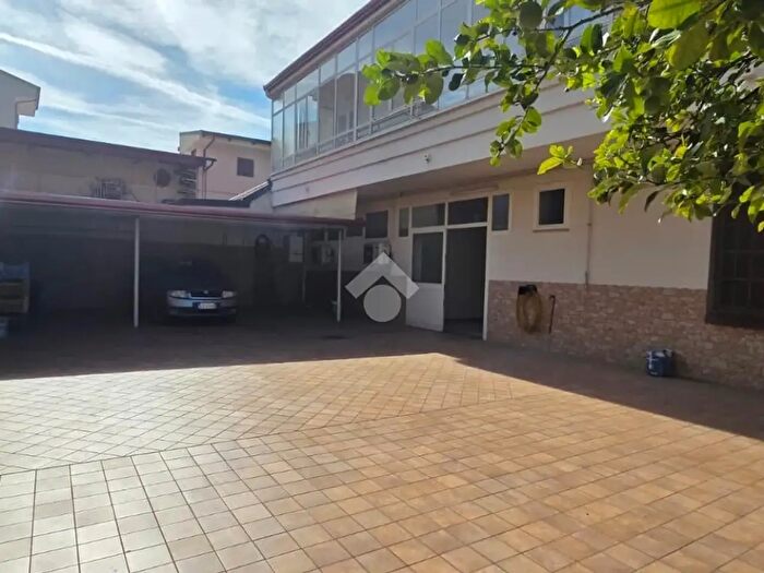 Casa con 5 locali in vendita in Via Silvio Pellico, San Marcellino