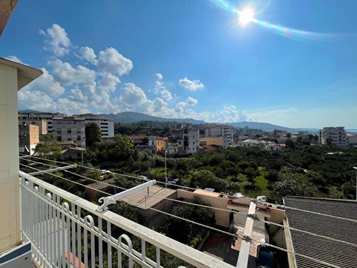 Appartamento con 6 locali in affitto in Via Casa Savoia, Gallico Sambatello, Reggio Calabria