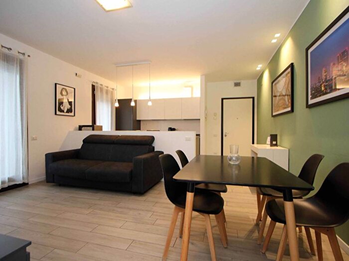 Appartamento bilocale in affitto in Viale Sarca, Bignami Ponale, Milano