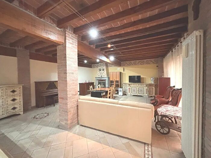 Appartamento con 5 locali in affitto in Via Tre Cas, Cortemaggiore