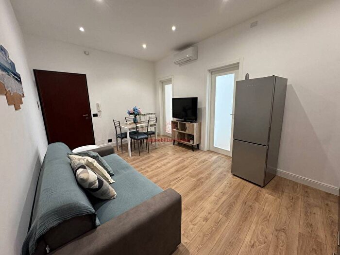 Appartamento trilocale in affitto in Corso Giacomo Matteotti, Centro, Varazze