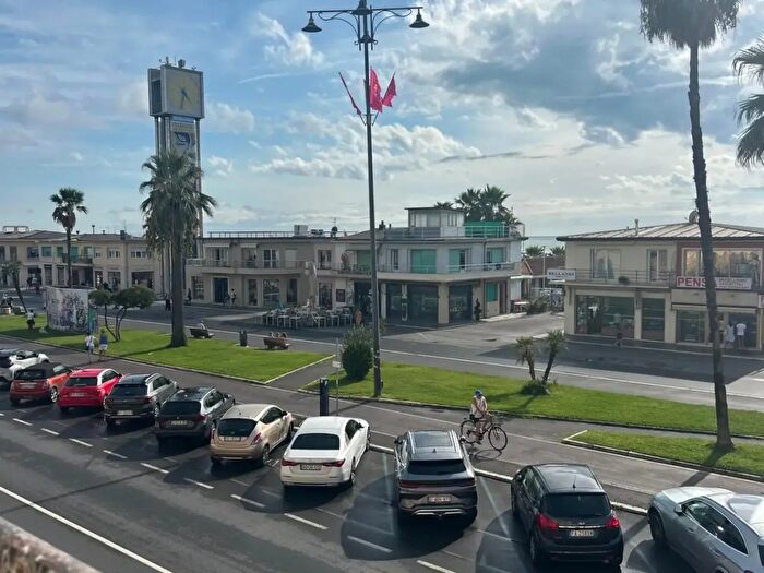 Appartamento quadrilocale in vendita in Viareggio