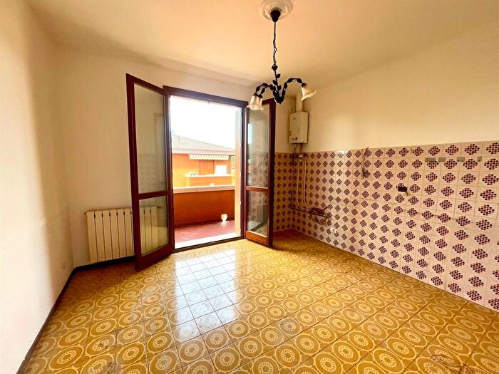 Appartamento trilocale in vendita in Via Piave, Azzate