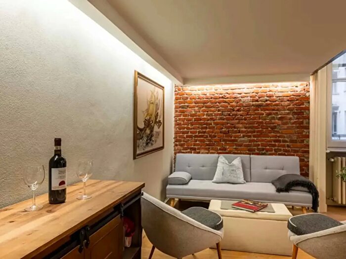 Appartamento monolocale in affitto in Via degli Imbriani, Milano