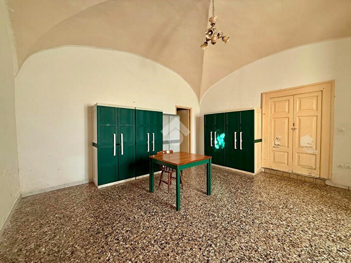 Appartamento bilocale in vendita in Via Regina Elena, Barano DIschia