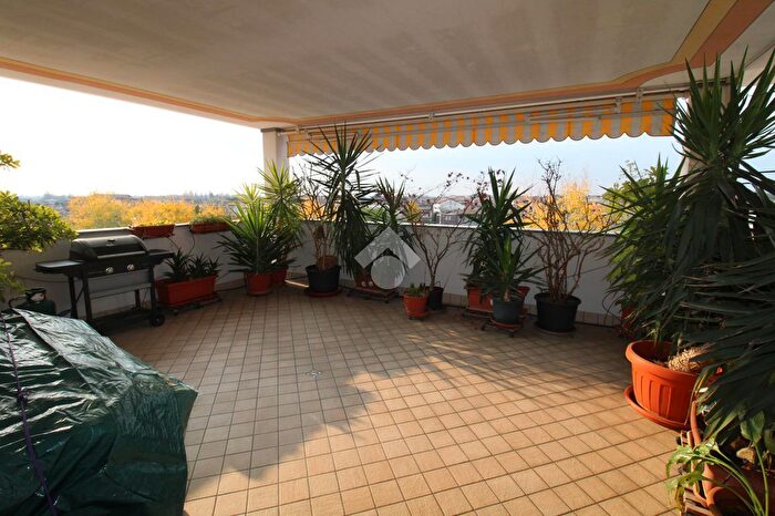 Appartamento quadrilocale in vendita in Via Monsignor Rossi, Romano Di Lombardia