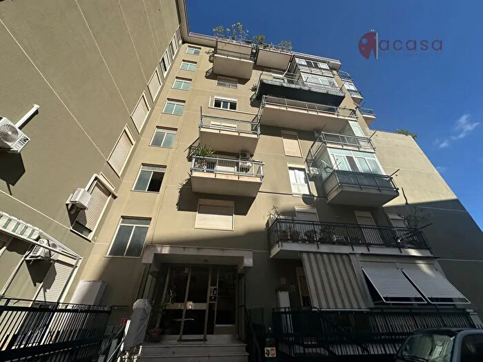 Appartamento con 5 locali in vendita in Via Elia Crisafulli, Palermo
