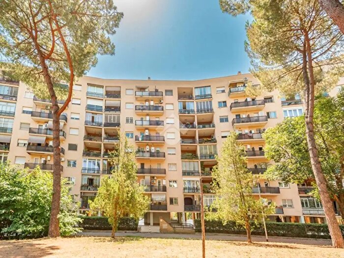 Appartamento quadrilocale in vendita in Via dei Colli della Serpentara, Roma