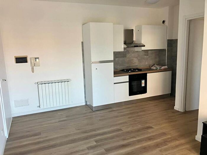 Appartamento bilocale in affitto in Viale Niccolò Paganini, Q, Latina