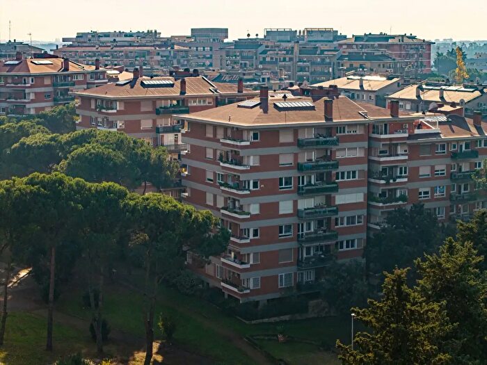 Appartamento quadrilocale in vendita in Viale Cesare Pavese, Roma
