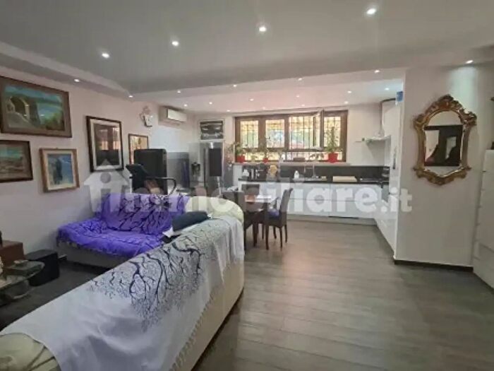 Casa con 5 locali in vendita in Via Emiliano Sarti, Roma